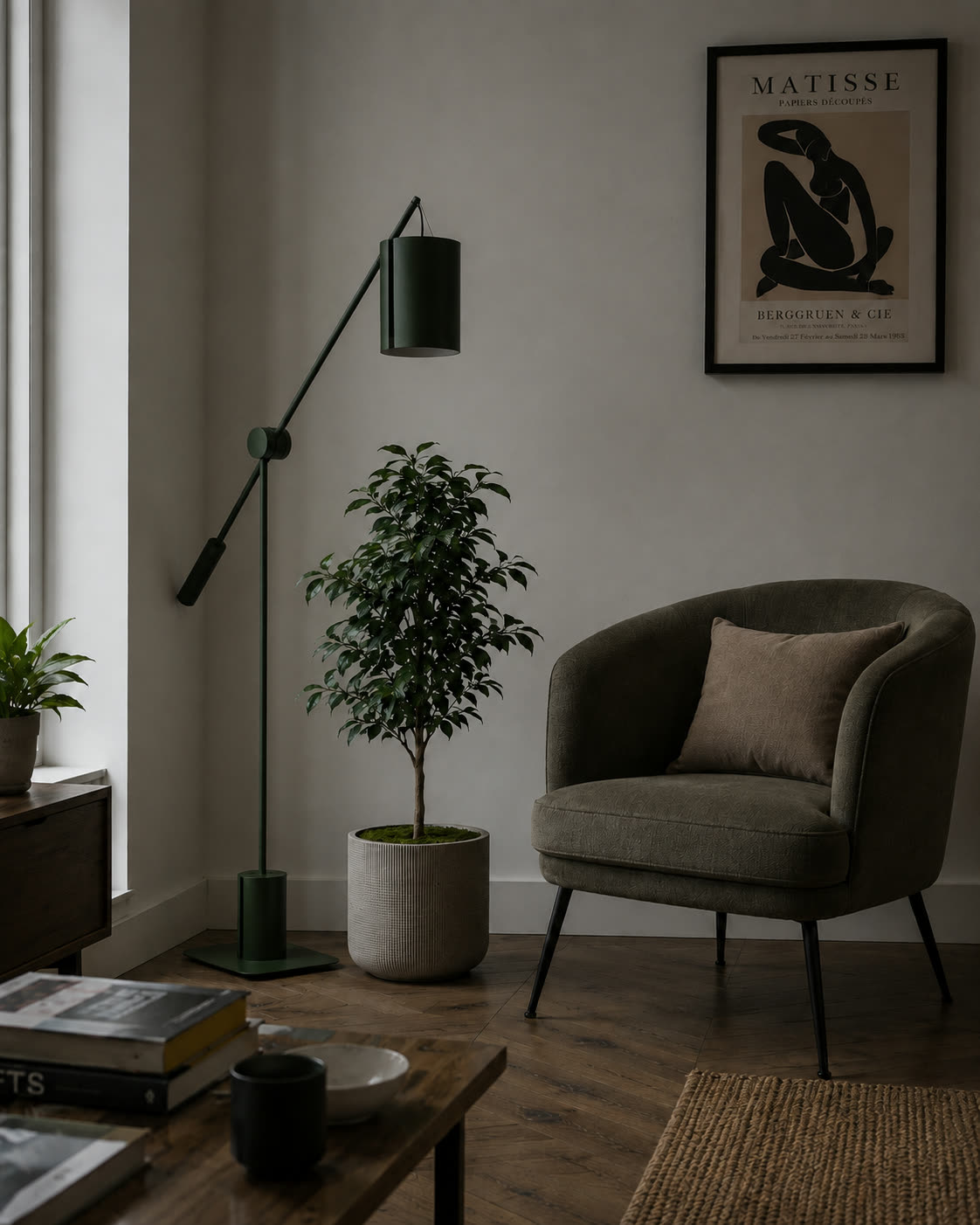 Anthos in the Olive finish with the light off